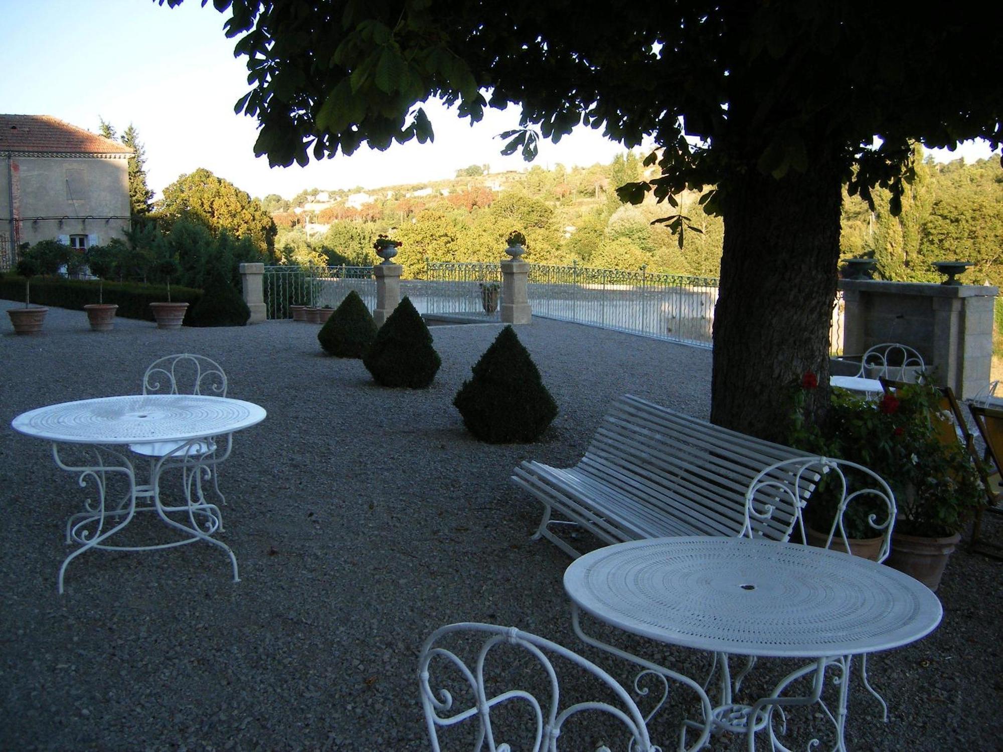 Chateau Du Grand Jardin Valensole Exterior photo