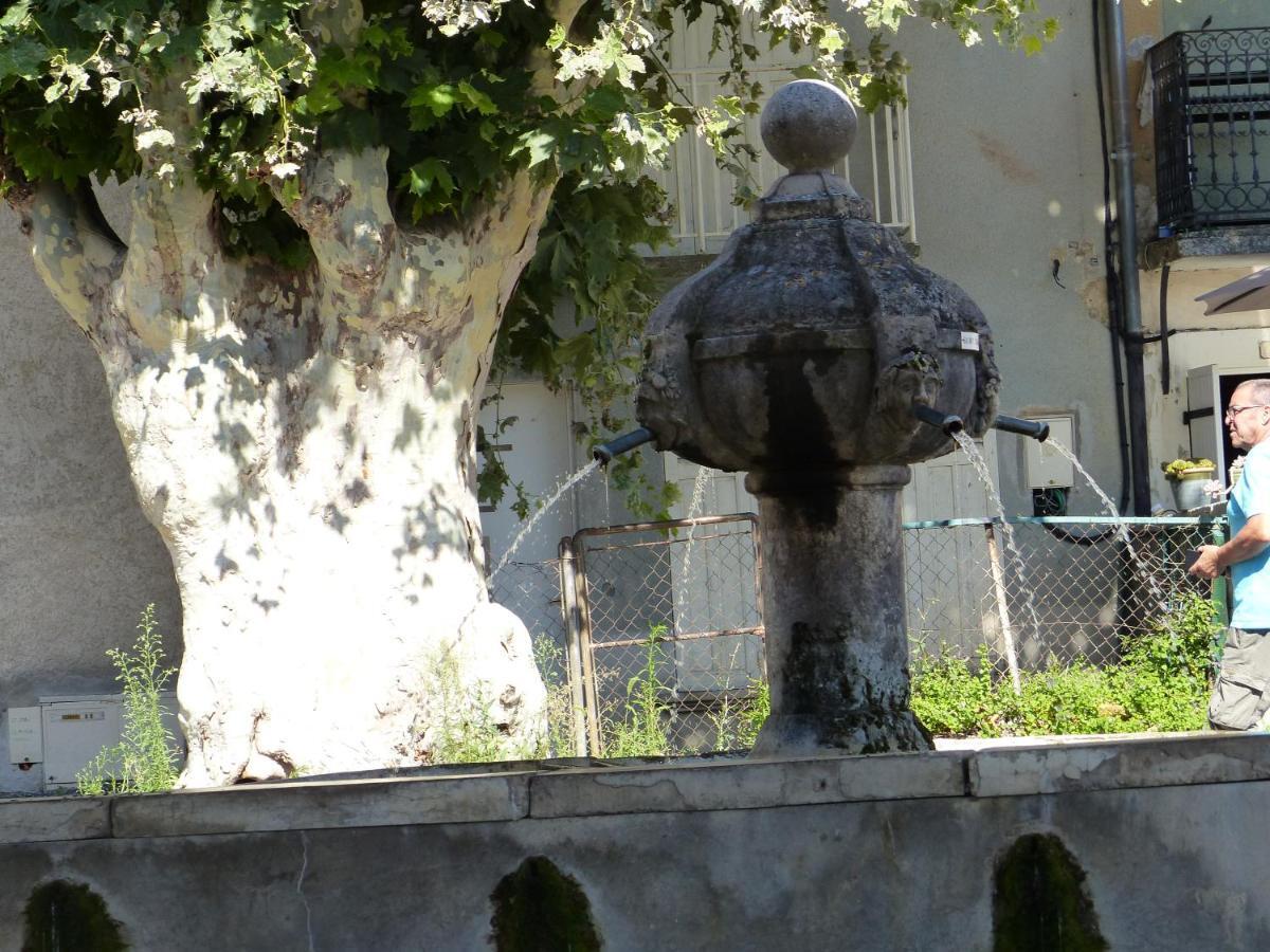 Chateau Du Grand Jardin Valensole Exterior photo
